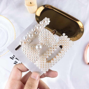 Fashionable Pearl Hair Clips