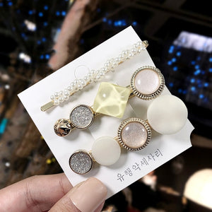 Fashionable Pearl Hair Clips