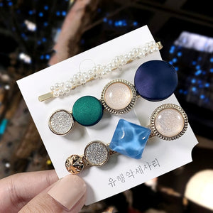 Fashionable Pearl Hair Clips